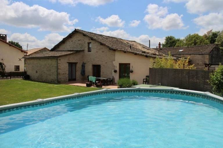 Maison de vacances Lezay