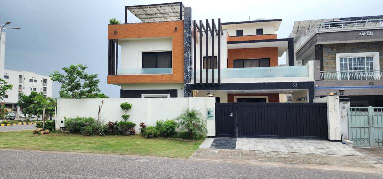 House Park Enclave