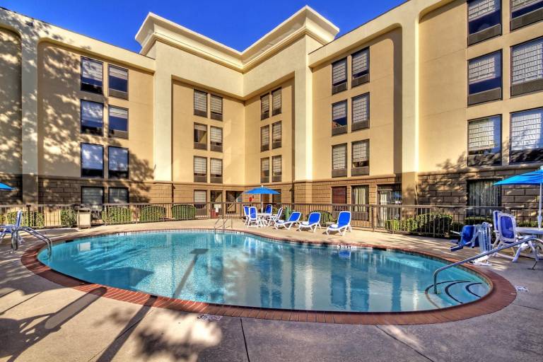 Hampton Inn Memphis-Poplar — photo 2