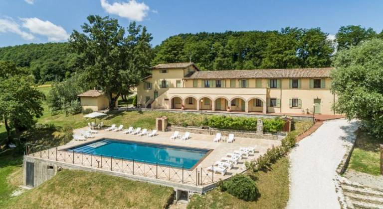 Farm with barbecue, pool & yard | Pets allowed — photo 4