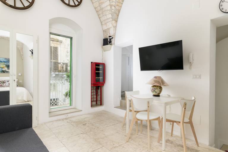 Rental apartment with patio & hot tub | Pets are welcome — photo 5