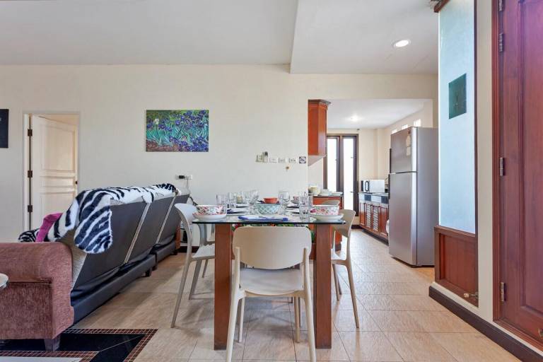 Family pool Villa Jomtien beach. — photo 4