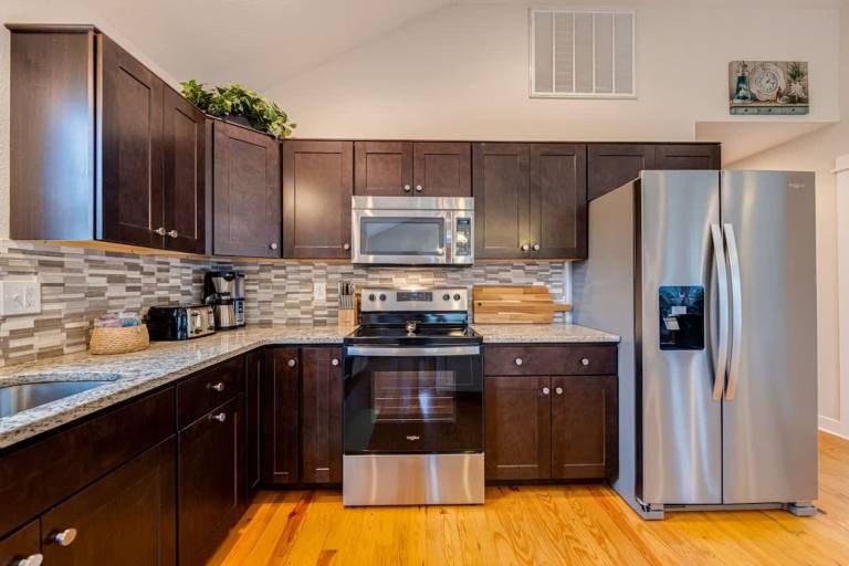 Family-friendly vacation home with garden, BBQ & fast internet | Sea view | Dogs allowed — photo 5