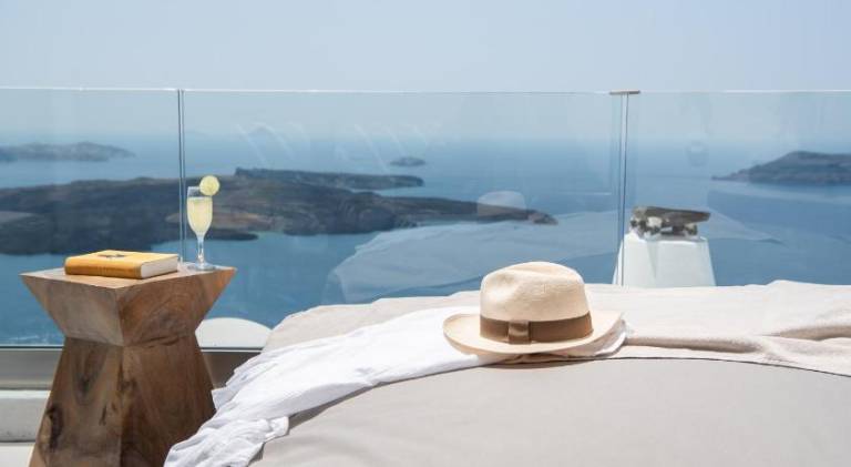 Family-friendly villa with terrace & jacuzzi | Perfect for remote work | Pets are welcome — photo 5