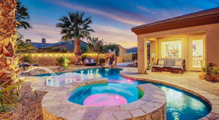 Beautiful house with jacuzzi & pool | Pets allowed — photo 3