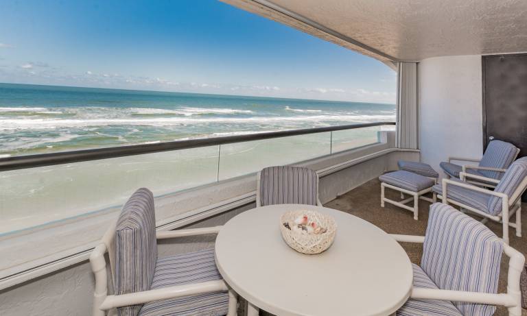 Condo  Long Beach