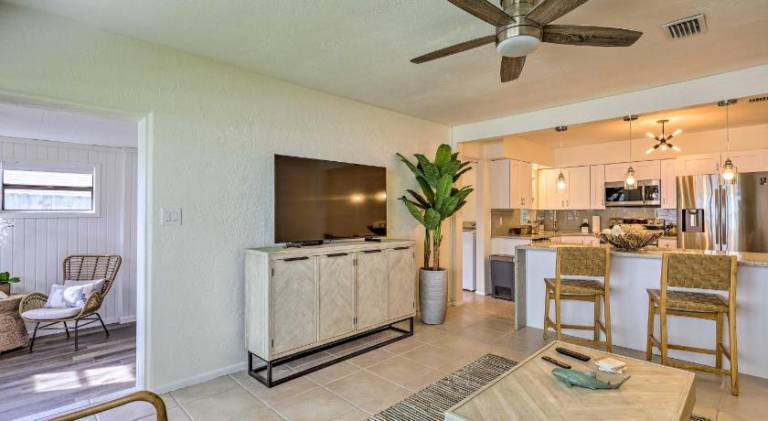 Walkable Florida Duplex 2 Blocks to Cocoa Beach! — photo 3