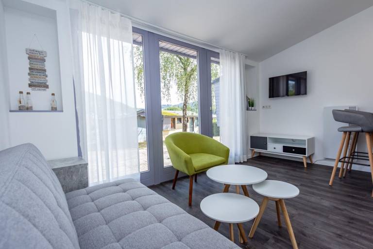Bungalow Typ B 4P Camping Park in der Eifel