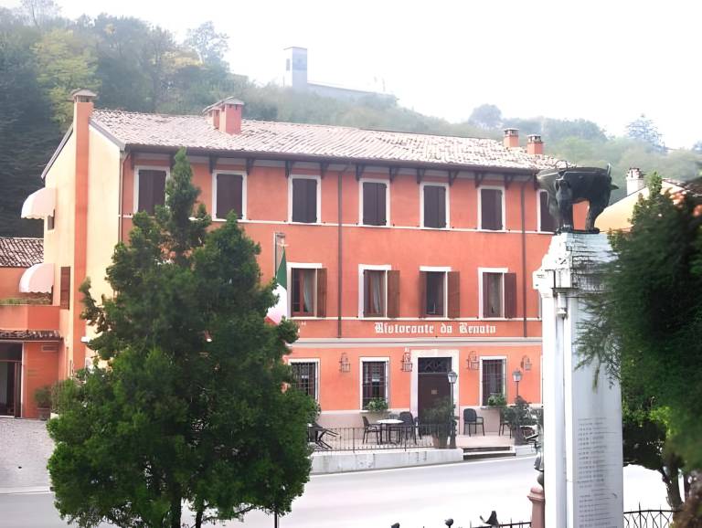Hotel Ristorante Alla Vittoria in Mantua