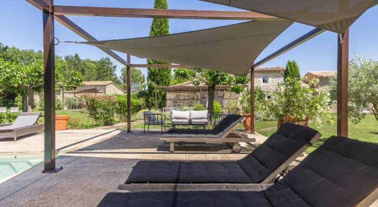 Vacation home with pool — photo 4