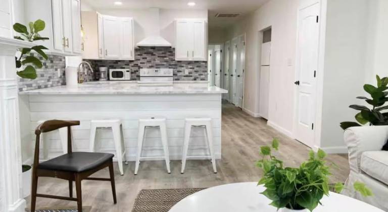 Beautiful rental apartment | Dogs allowed in Kent, KY