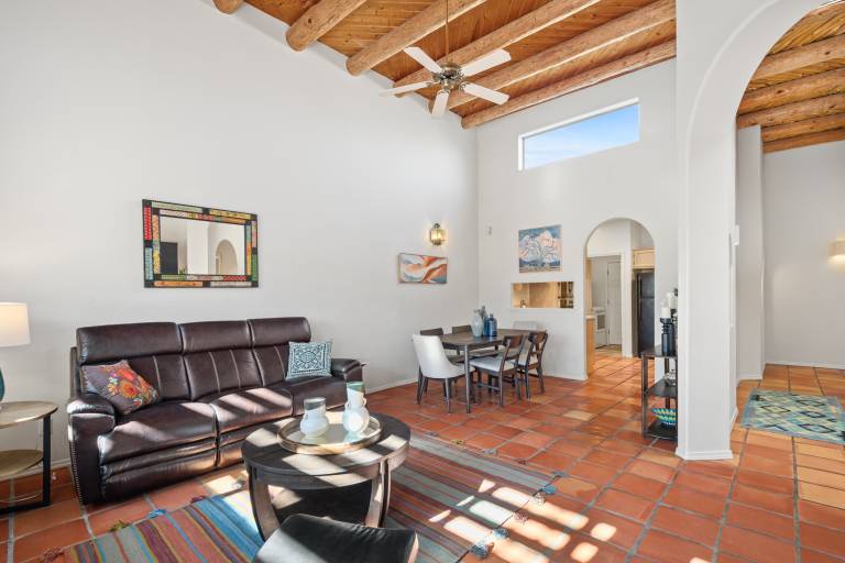 Casa Viaje, 2BR/2BA, Pet Friendly — photo 2