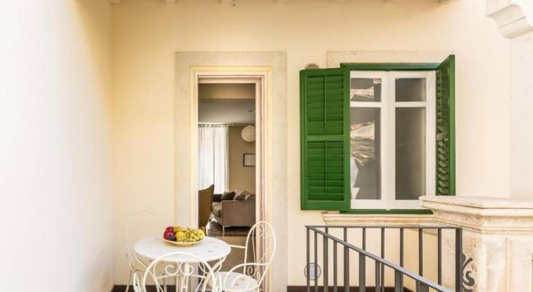 Serviced apartment with patio | Near Duomo of San Giorgio — photo 5