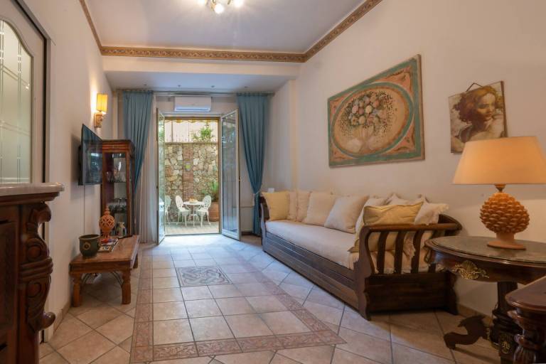 Apartment with patio & yard in Giardini Naxos