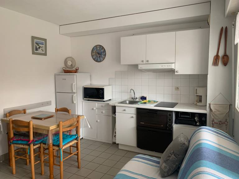 Cozy apartment for 6 near dunes, Biscarrosse Beach — photo 2