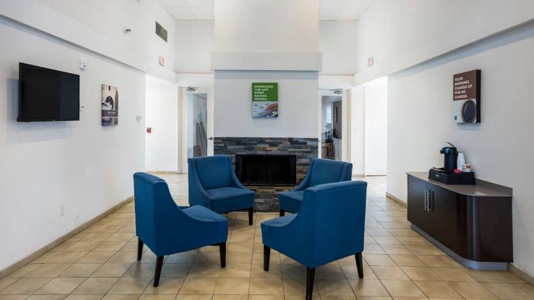 Motel 6 Irving, TX - Irving DFW Airport East — photo 3