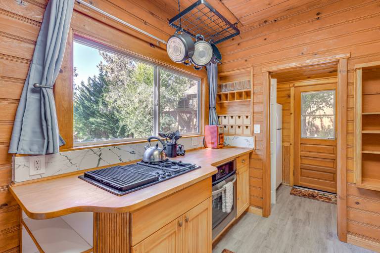 Ski, Hike & Fish: Big Bear Lake Retreat — photo 5