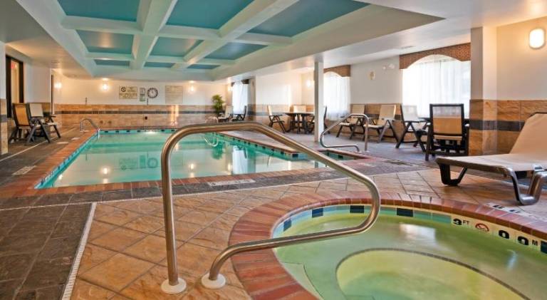 Holiday Inn Express Hotel & Suites Birmingham - Inverness 280 By IHG — photo 3