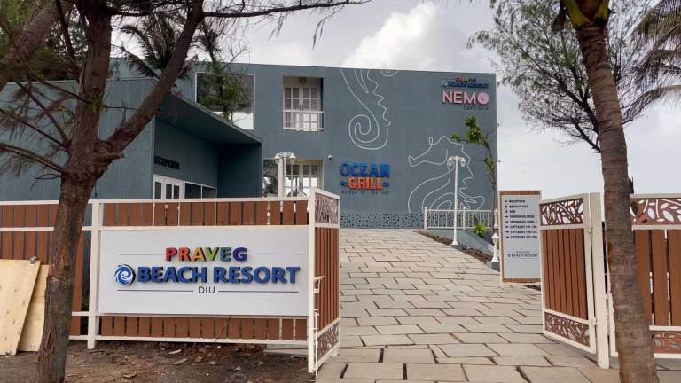 Praveg Beach Resort Diu Chakratirth Beach