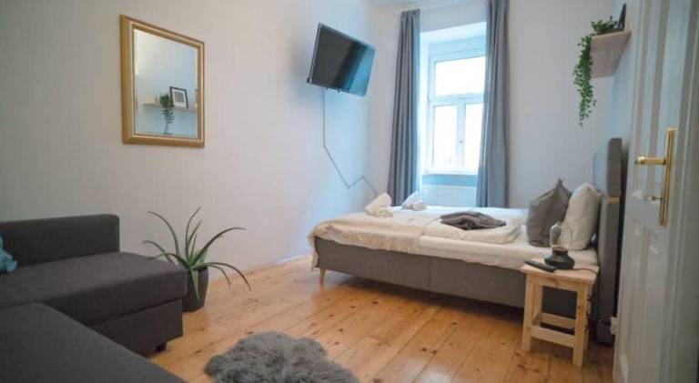Apartment with garden | Next to Goldenes Dachl | Pets allowed in Innsbruck
