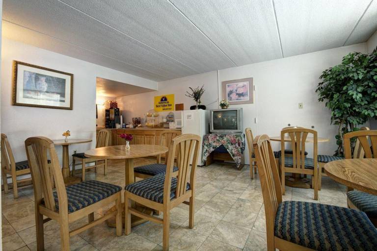 Americas Best Value Inn Pottstown — photo 4