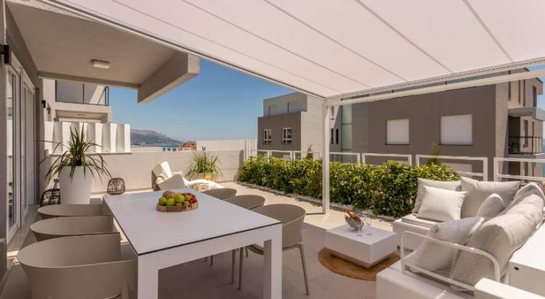 The Pleasurist- with PRIVATE heated POOL and TERRACE — photo 3