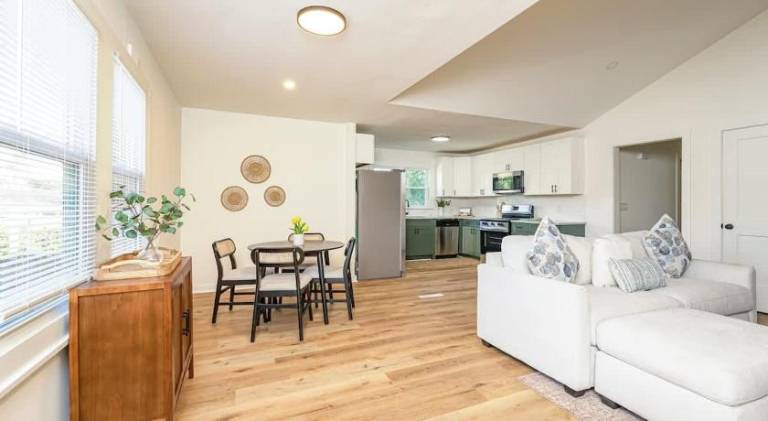 Vacation home with 6 rooms for 12 persons in Winston-Salem, NC
