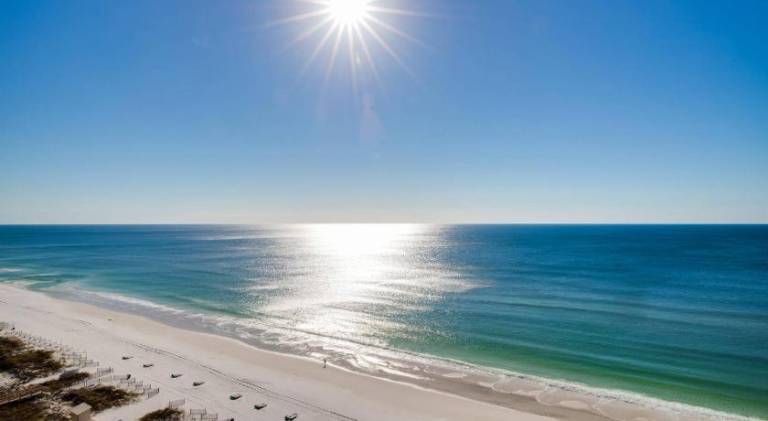 Emerald Escape in Destin, Miramar Beach! 4BR, 4BA, 1st Floor Bedroom, Sleeps up to 14, Golf Cart Inc — photo 5