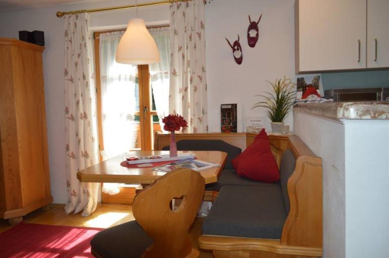 Holiday apartment with terrace & garden | Garden view — photo 3