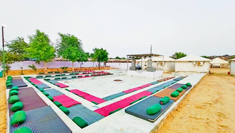 Royal exotic luxury desert camp — photo 3