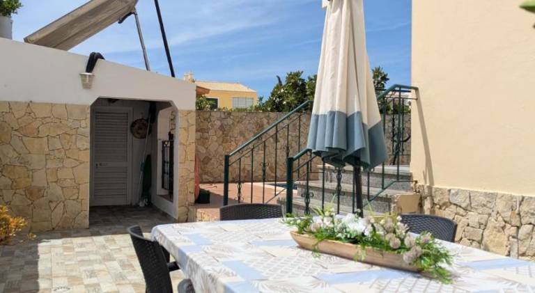 House with barbecue, terrace & private pool — photo 3