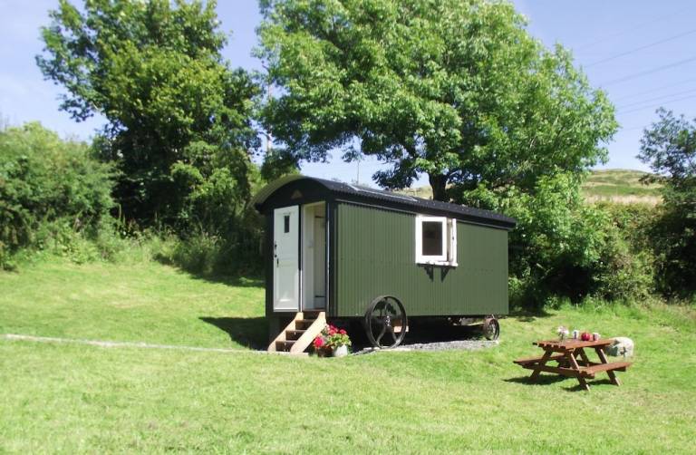 Cabin  Egton with Newland