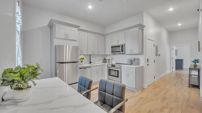 Apartment  East Rutherford