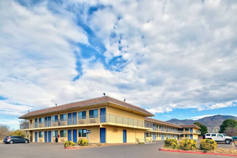 Motel 6 Alamogordo NM