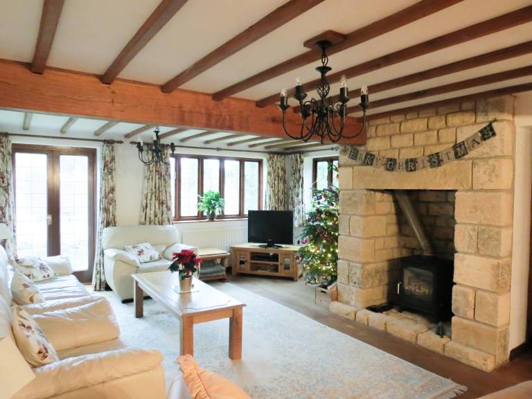 Cottage with garden — photo 3