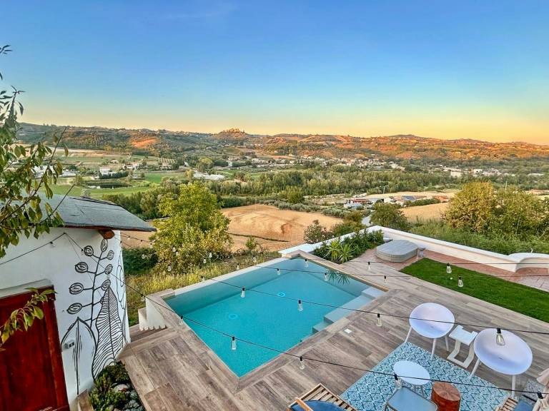 Ferienhaus in Penne, Castilenti für max. 6 Personen Ferienhaus in Penne, Castilenti für max. 6 Personen