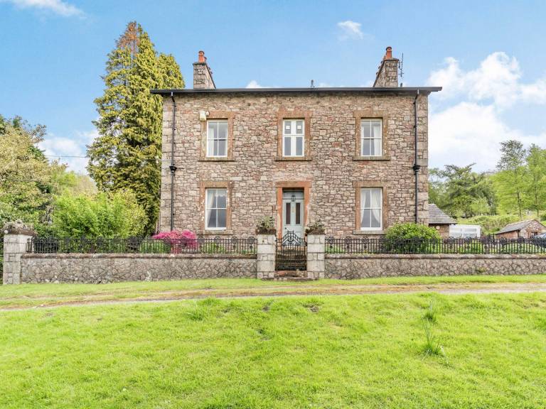 Cottage  Eskdale