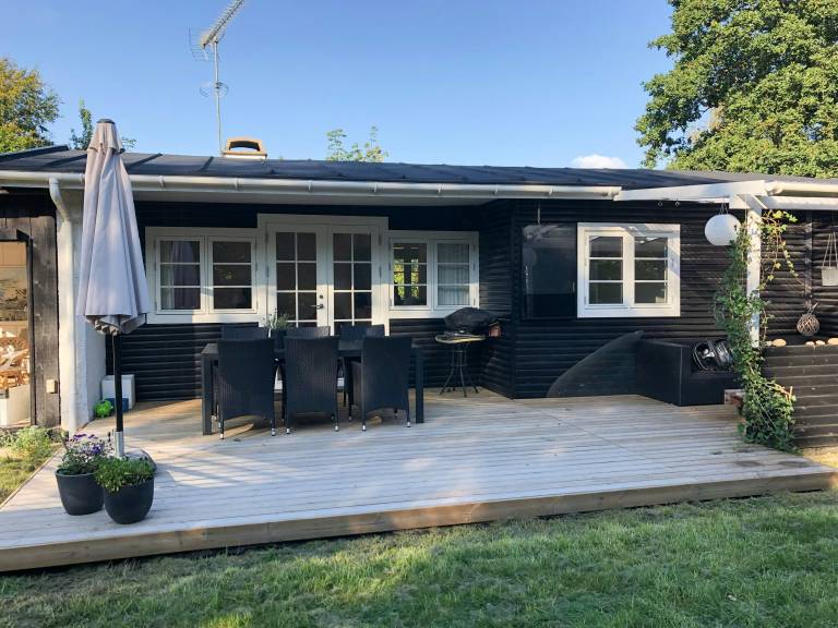 Nordischer Stil und Licht im Ferienhaus Rågeleje