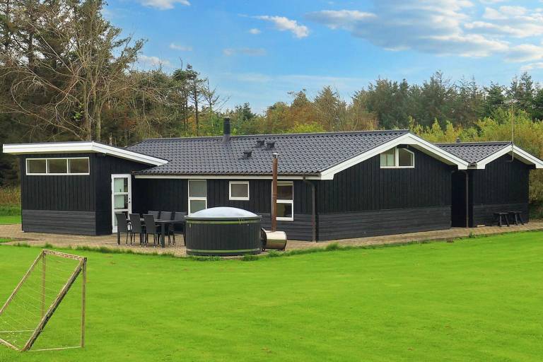Ferienhaus mit Hund inNr. Lyngby Strand, Nørre Lyngby  f&uuml;r max. 8 Personen