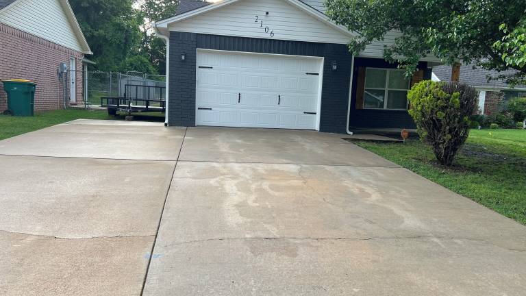 House  Russellville