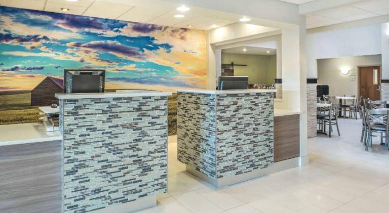 La Quinta Inn & Suites by Wyndham Moscow Pullman — photo 5
