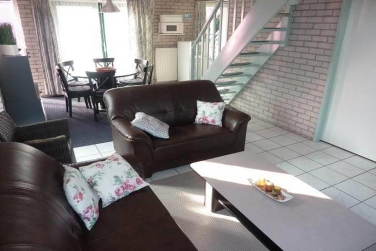Fully equipped vacation home with yard & patio | Pets allowed — photo 3