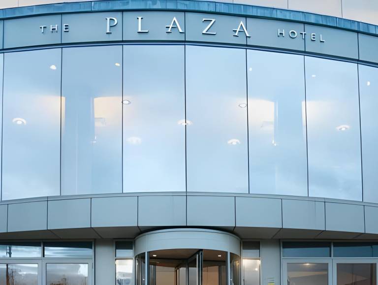 Plaza Hotel Tallaght
