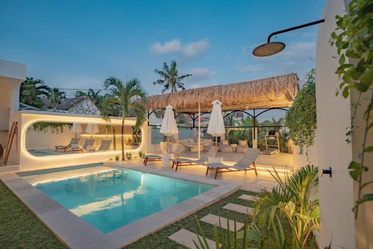 Villa with garden, private pool & terrace | Suitable for remote work in Canggu