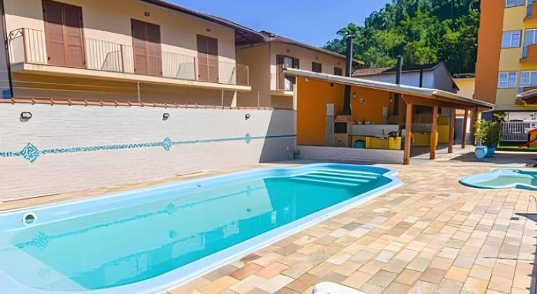 Beautiful rental apartment with pool | Beach nearby | Pets are welcome in Ubatuba