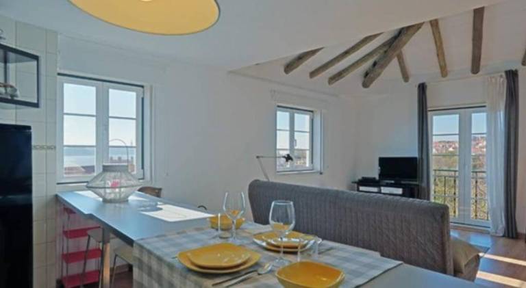 Fully equipped lovely holiday apartment | Close to São Jorge Castle | Dogs allowed — photo 3