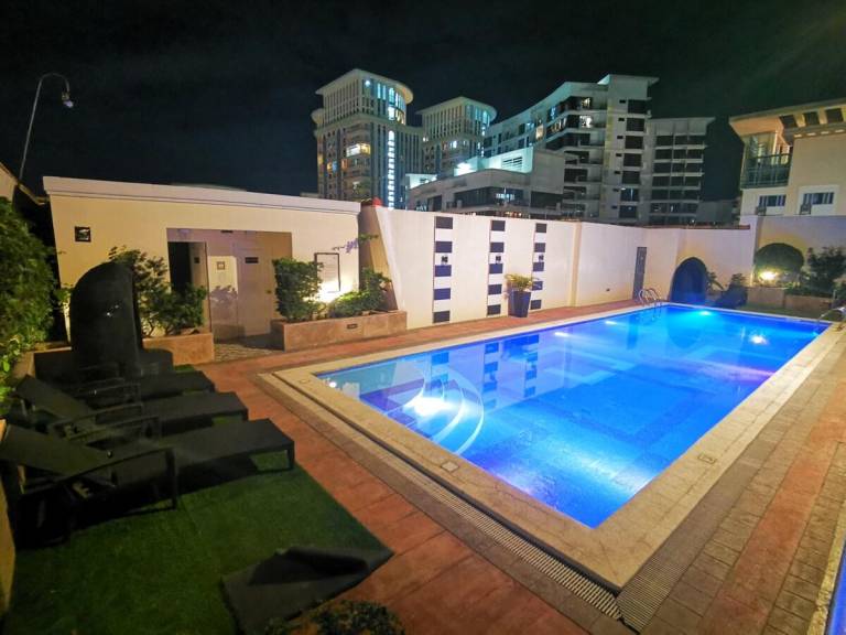 Charming house with pool | Dogs allowed in Taguig