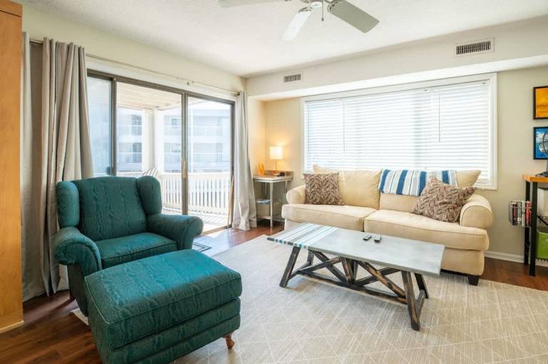 Family-oriented beautiful apartment with pool | Water view | Beach nearby | Pet-friendly — photo 5
