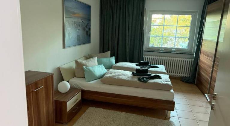 Apartment with patio — photo 2