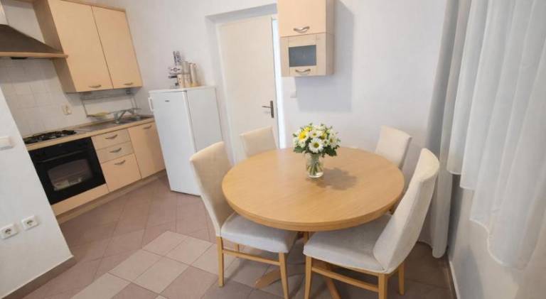 Rental apartment with 1 room for 4 persons — photo 4